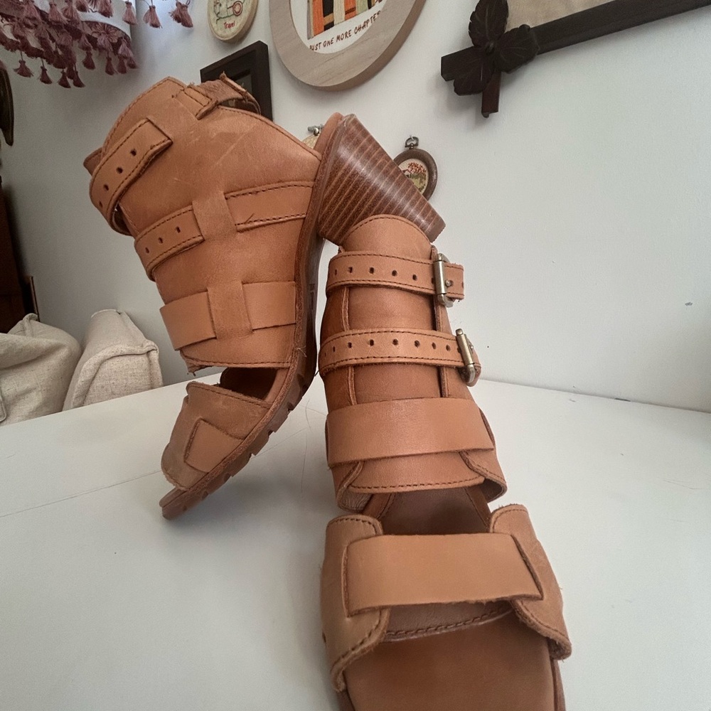 Sorrel Tan Strappy Heeled Sandals. Worn twice.